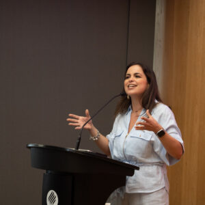 Repensar la acción institucional en tiempos de complejidad: el eje de Voces de la Dignidad Humana