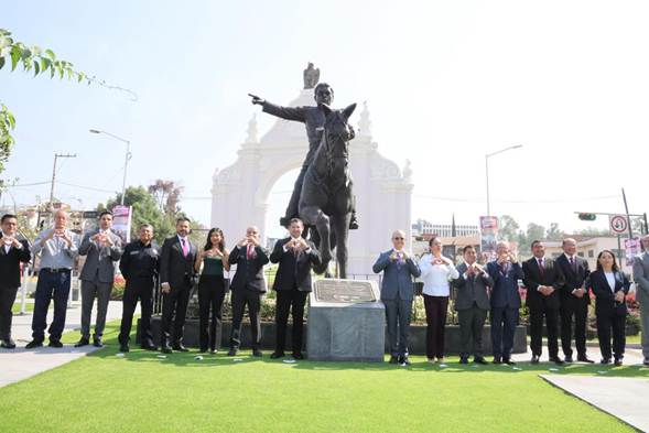 Rehabilita gobierno de Puebla el Arco de Loreto y devela escultura de Ignacio Zaragoza