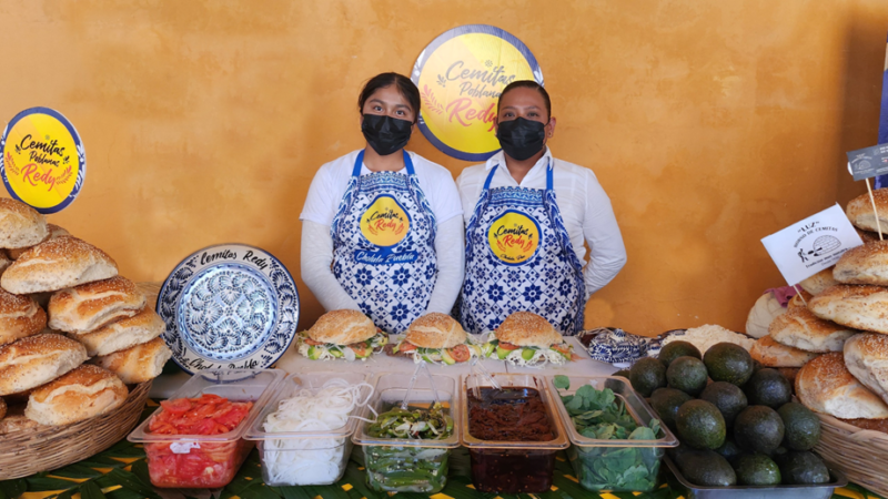 Puebla celebra octavo Festival de la Cemita Poblana