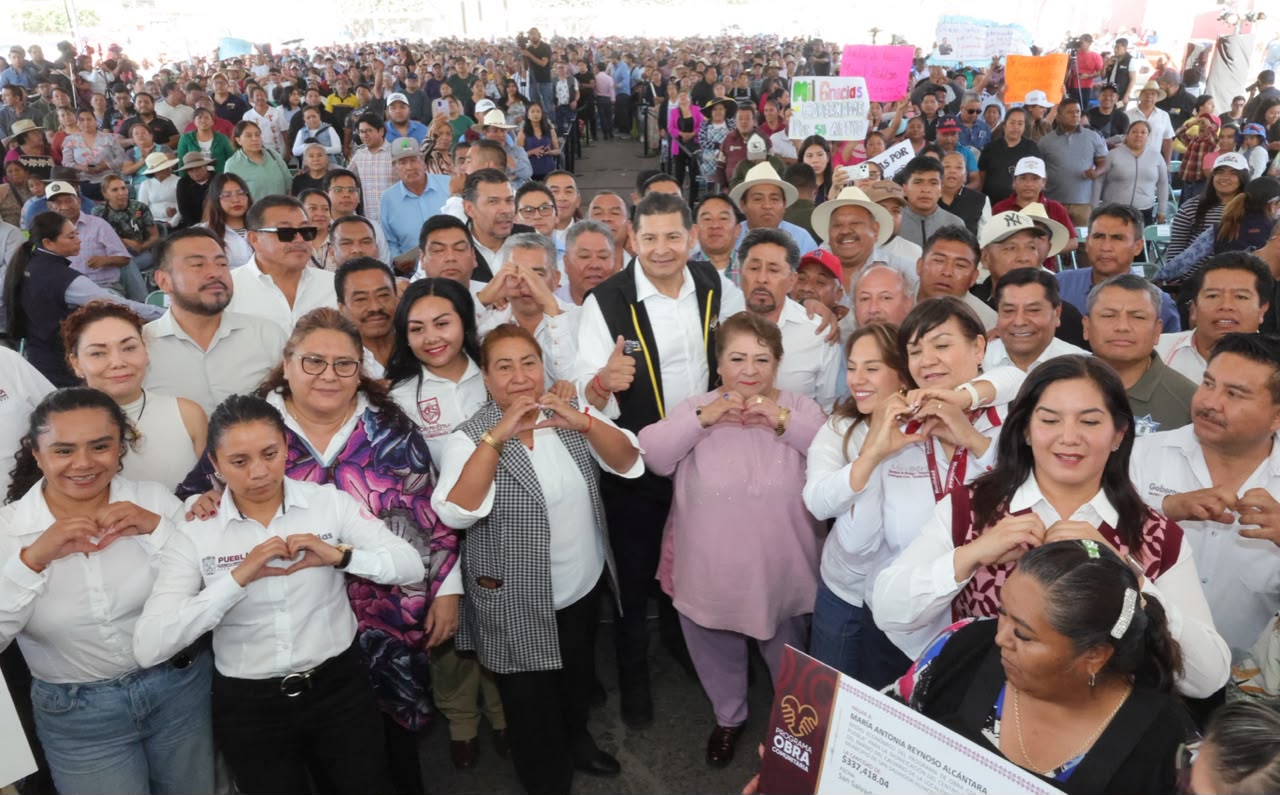 Más de 2.5 millones de pesos fortalecerán proyectos educativos, deportivos y de desarrollo comunitario en San Salvador Huixcolotla: Armenta