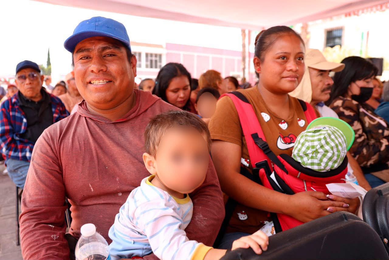 SEDIF acerca apoyos alimentarios a familias de Cuautlancingo
