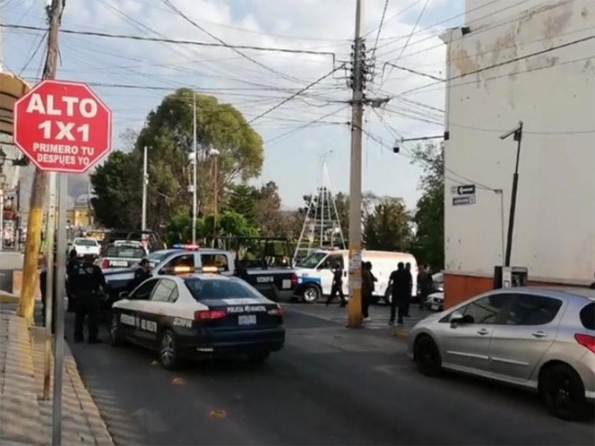 Encapuchados balean presidencia municipal de Tecamachalco