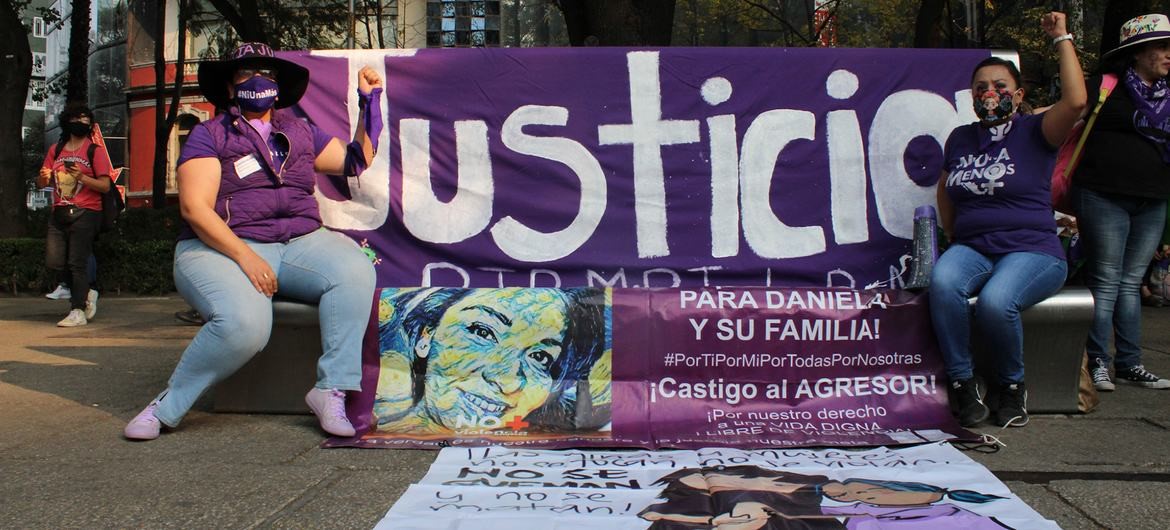 Violencia de género un «peligro claro y presente» para millones de mujeres y niñas en todo el mundo: ONU