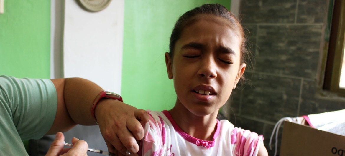 Casos de COVID-19 en América alcanzan su nivel más alto hasta la fecha