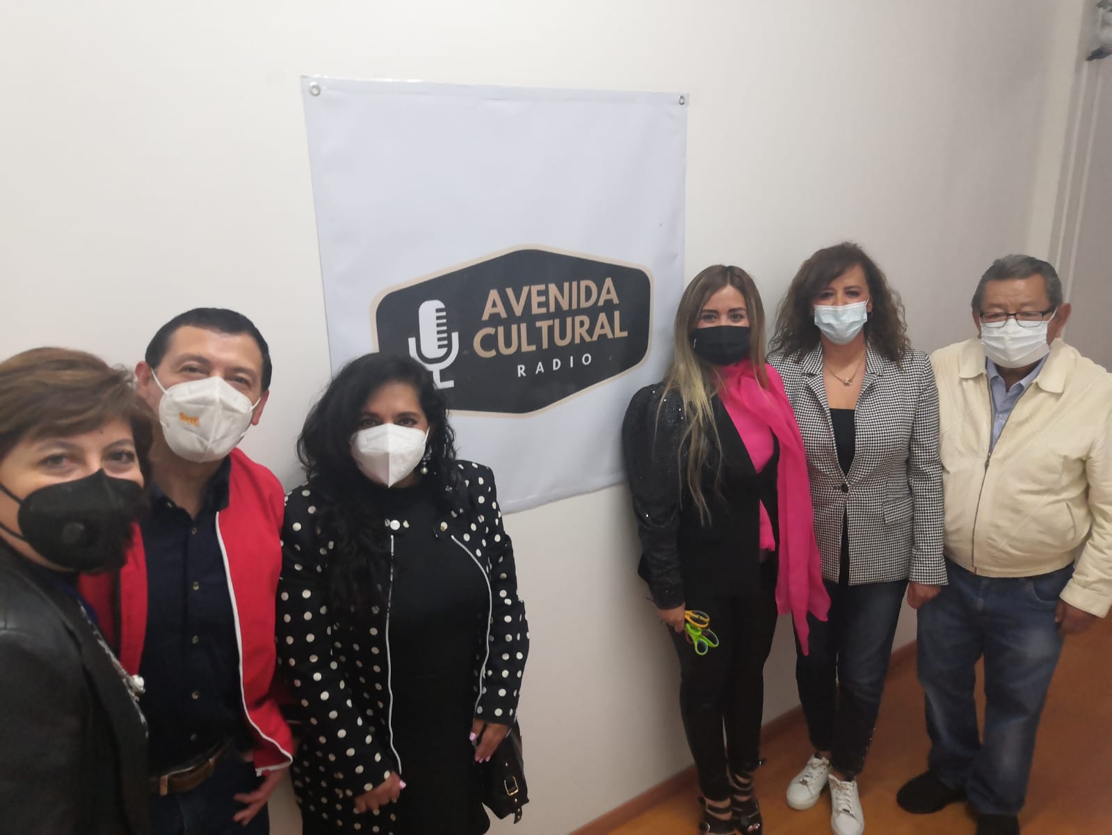 Inauguran radio Avenida Cultural de la Sección 51 del SNTE en la Embajada Cultural