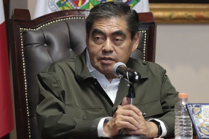 GOBERNADOR-MIGUEL-BARBOSA-OFRECE-SEGURIDAD-A-HELENA-MONZON