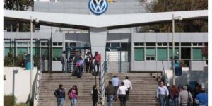 visos de huelga en la planta automotríz VW_de Puebla