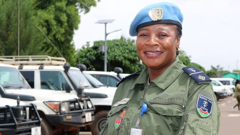 ONU nombra mujer policía del año a Alizeta Kabore Kinda, una pacificadora de Burkina Faso