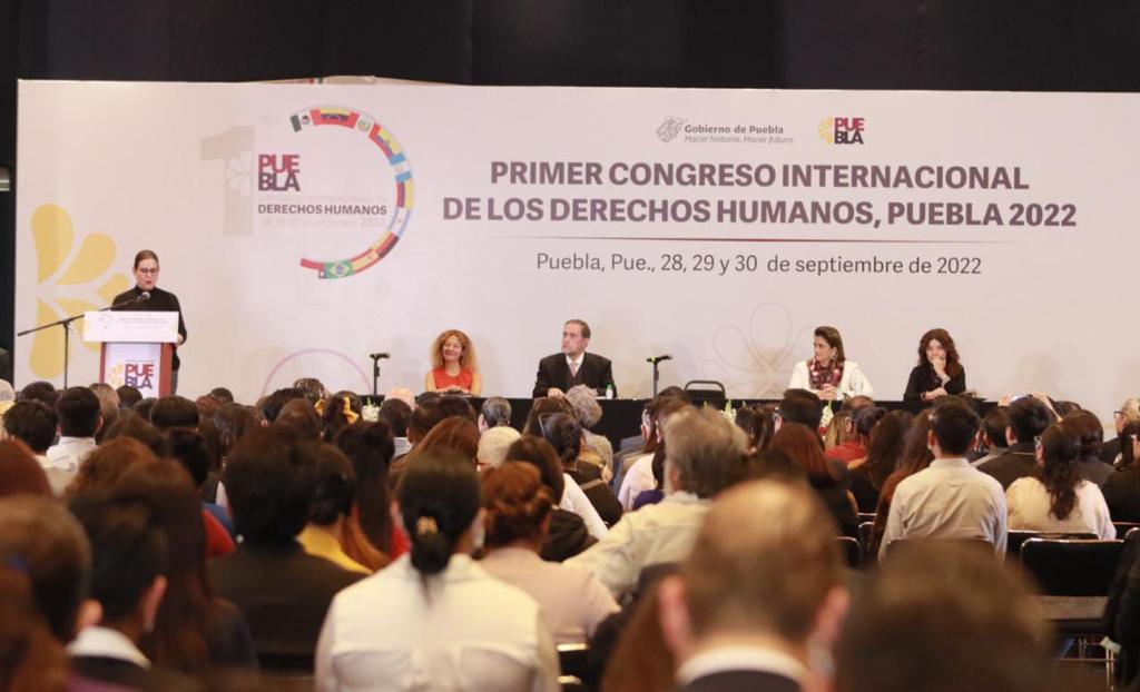 En la ceremonia de clausura del "Primer Congreso Internacional de Derechos Humanos, Puebla 2022", la secretaria de Gobernación, Ana Lucía Hill Mayoral