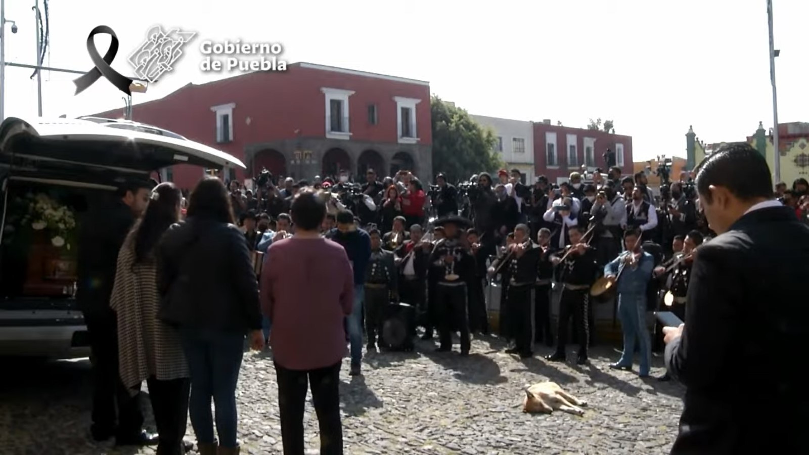 El pueblo da el último adiós al Gobernador Miguel Barbosa Huerta en las calles