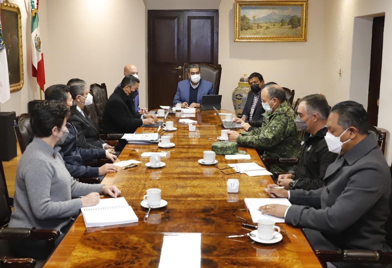 Pactan Sergio Salomón Céspedes y Eduardo Rivera reforzar Seguridad en Puebla Capital