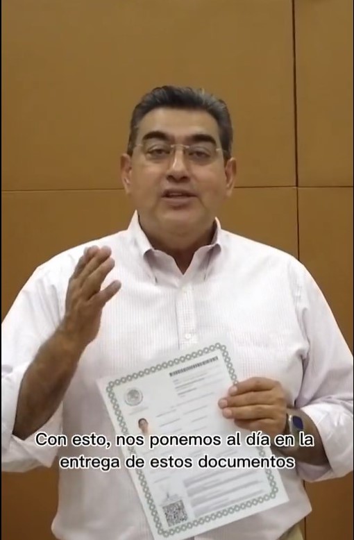 Anuncia Sergio Salomón Céspedes la entrega de más 11 mil títulos profesionales, para abatir rezago