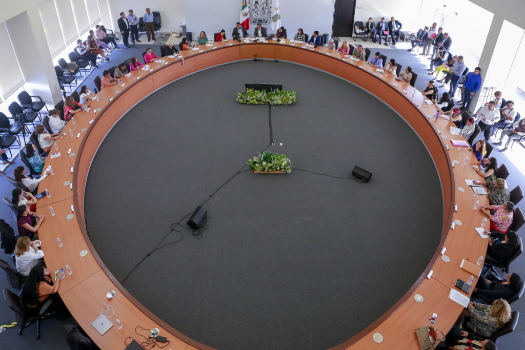 Puebla fortalece políticas públicas a favor de las mujeres: Sergio Salomón 