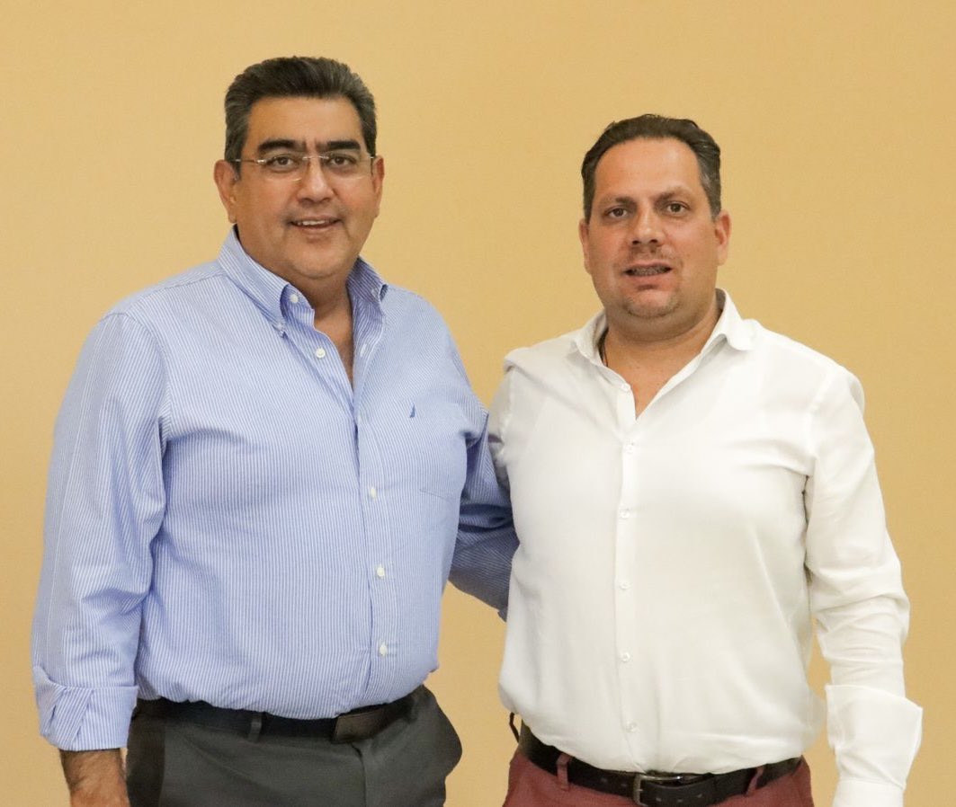 Reunión del gobernador Sergio Salomón Céspedes y Alejandro Carvajal, para generar unidad en MORENA