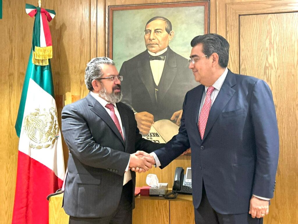 Sergio Salomón sostuvo un encuentro con el titular de la Secretaría de Infraestructura, Comunicaciones y Transportes, Jorge Nuño Lara.