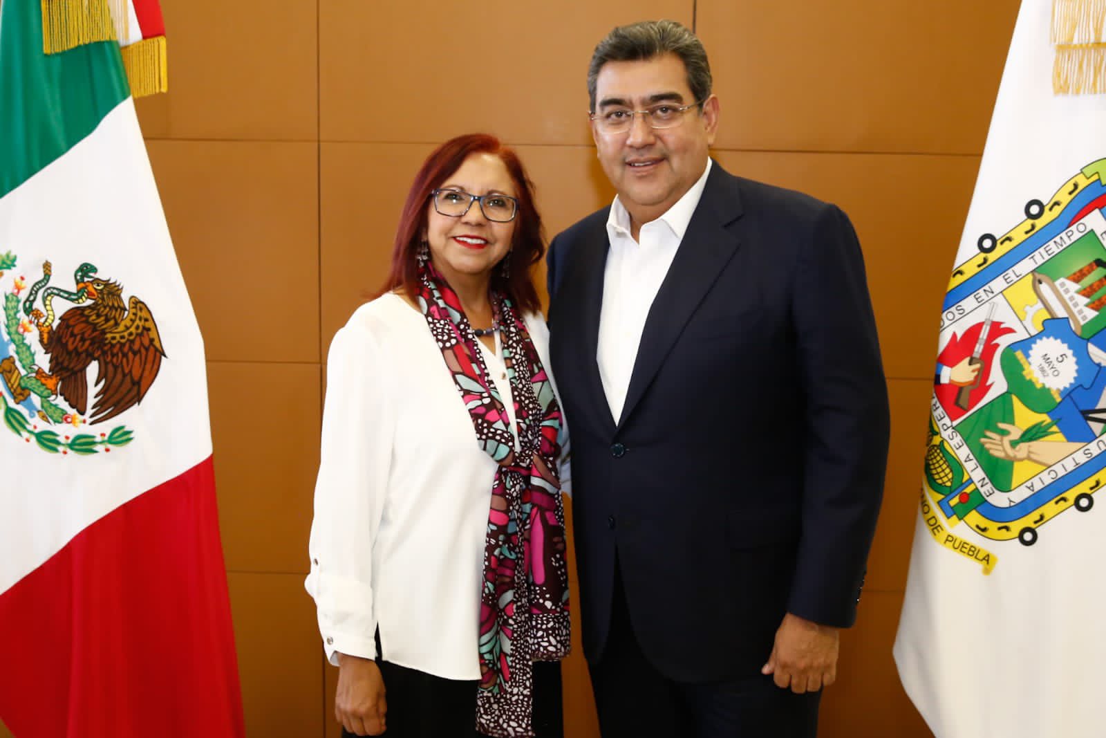 Gobernador de Puebla se reúne con la secretaria de Educación federal Leticia Ramírez Amaya