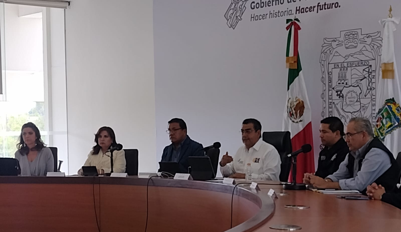 Teresa Castro Corro sigue «por ahora» en la Secretaría de Finanzas: Sergio Salomón Céspedes