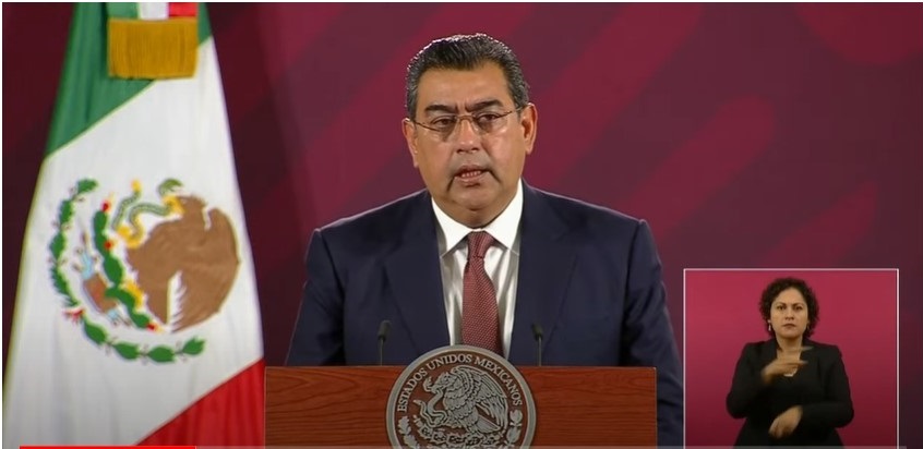 Gobernador Sergio Salomón participó en la conferencia de presidencia para invitar a los festejos del 5 de Mayo y la Feria