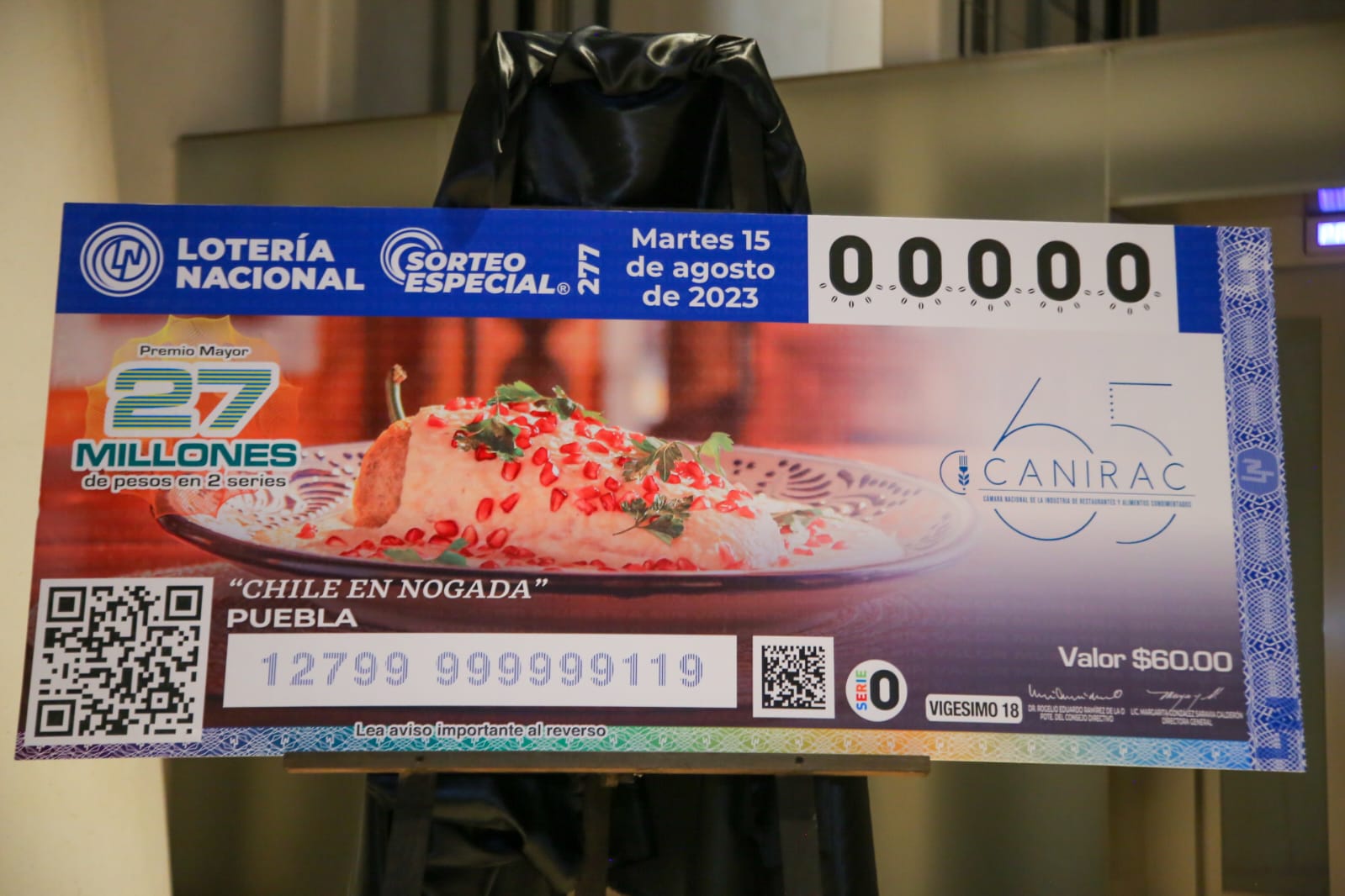 Ya tienes tu cachito de la Lotería Nacional con imagen del Chile en Nogada