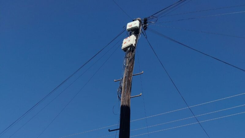 Julieta Vences pide al gobierno de Puebla retire cableado en desuso de los servicios de las cableras y telecomunicaciones