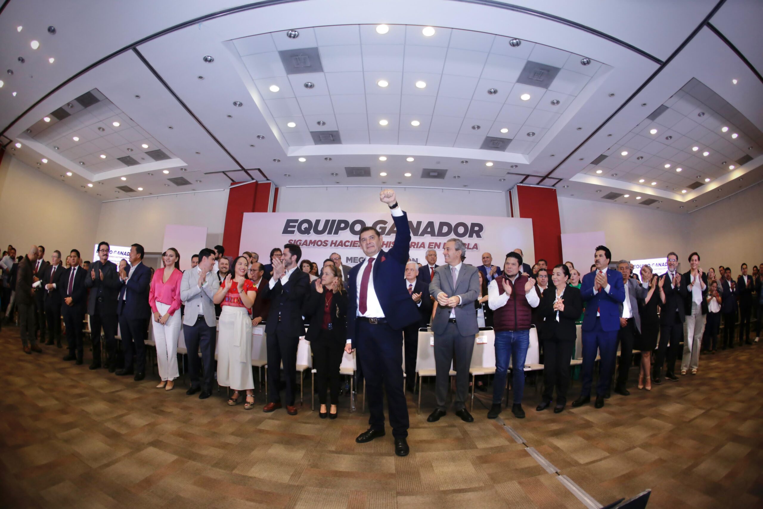 Vamos a ganar la gran batalla de Puebla, afirma Alejandro Armenta Mier
