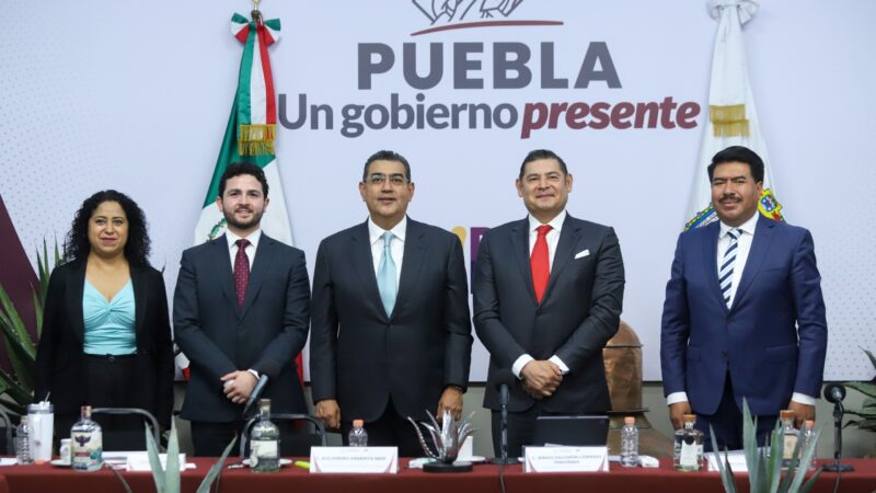 Puebla se consolidará como líder de la electromovilidad, destacan Céspedes y Armenta