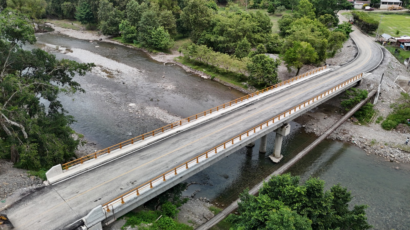 Entrega de obras para Xicotepec de Juárez y La Ceiba en Sierra Norte