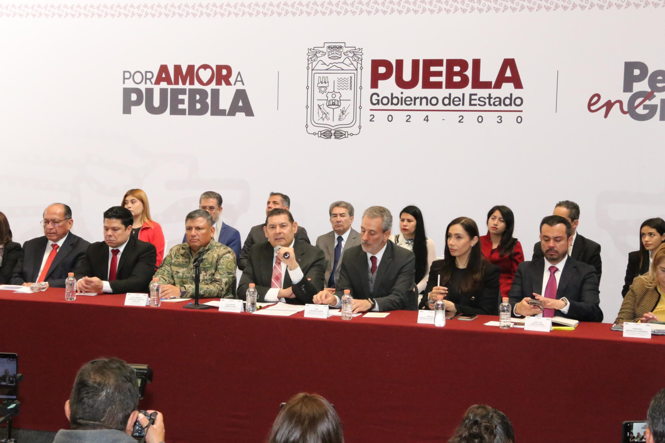 Ofrece Alejandro Armenta albergues y bolsa de trabajo para recibir a migrantes deportados de EU