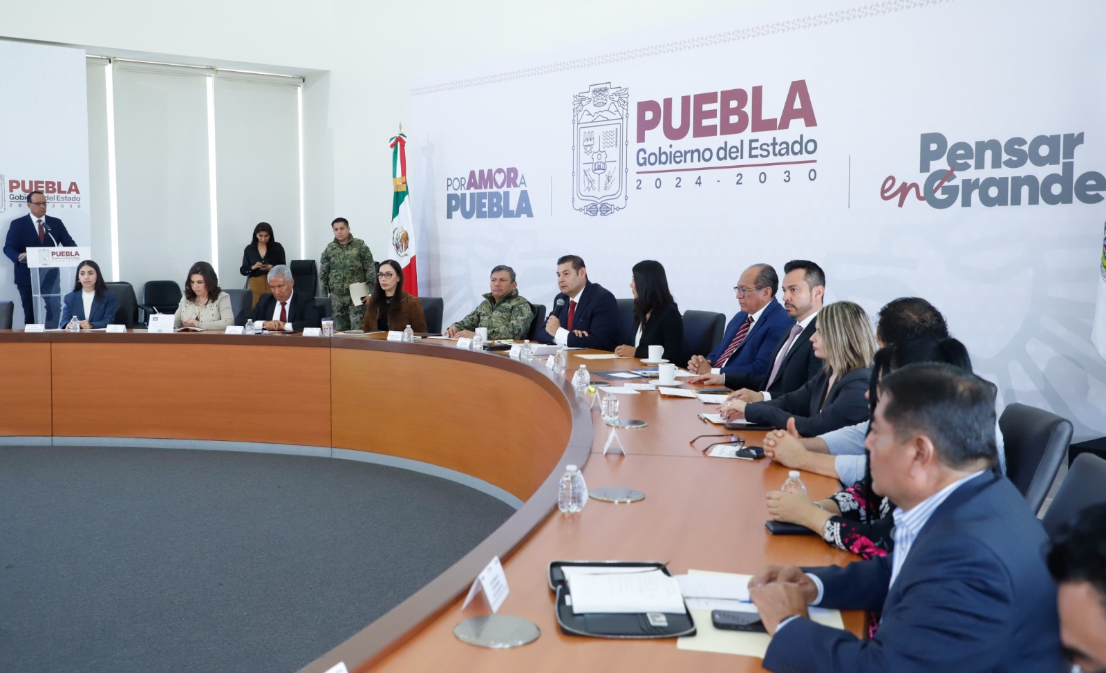 Nadie puede usar mi nombre, advierte el gobernador Armenta a quién pretenda ejercer influyentismo en el Poder Judicial