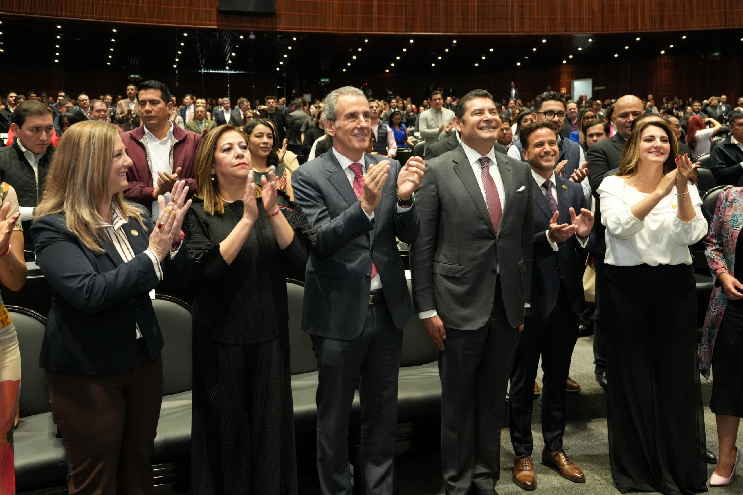 Desde el Senado, Armenta invita a “Por Amor a Puebla 2025”, prevén 8 mil mdp de derrama económica