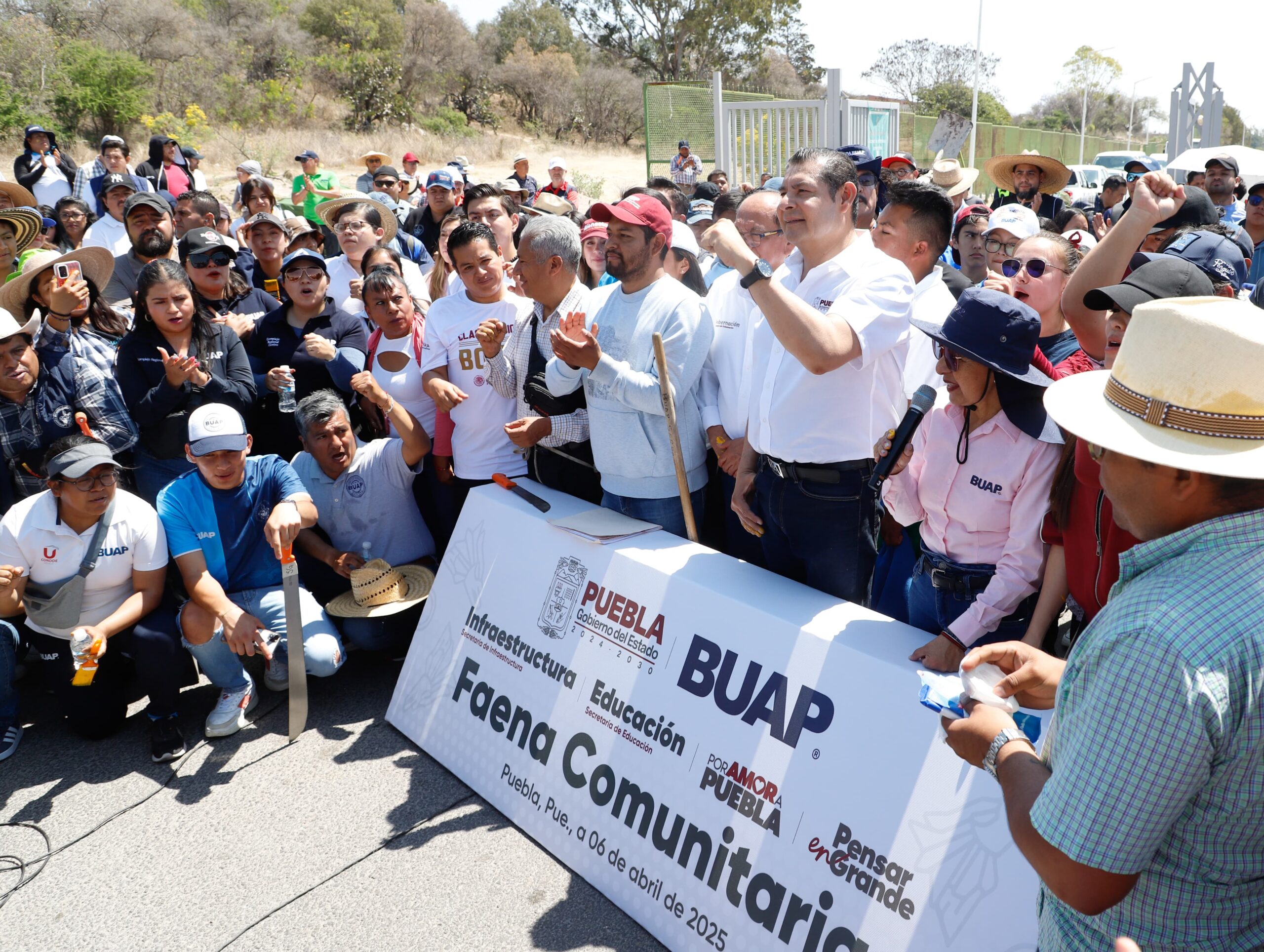 “Sólo los universitarios deciden el futuro de la BUAP”: Alejandro Armenta