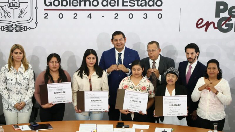 Poblanos repatriados impulsan proyectos con “Migrante Emprende” y transforman sus comunidades