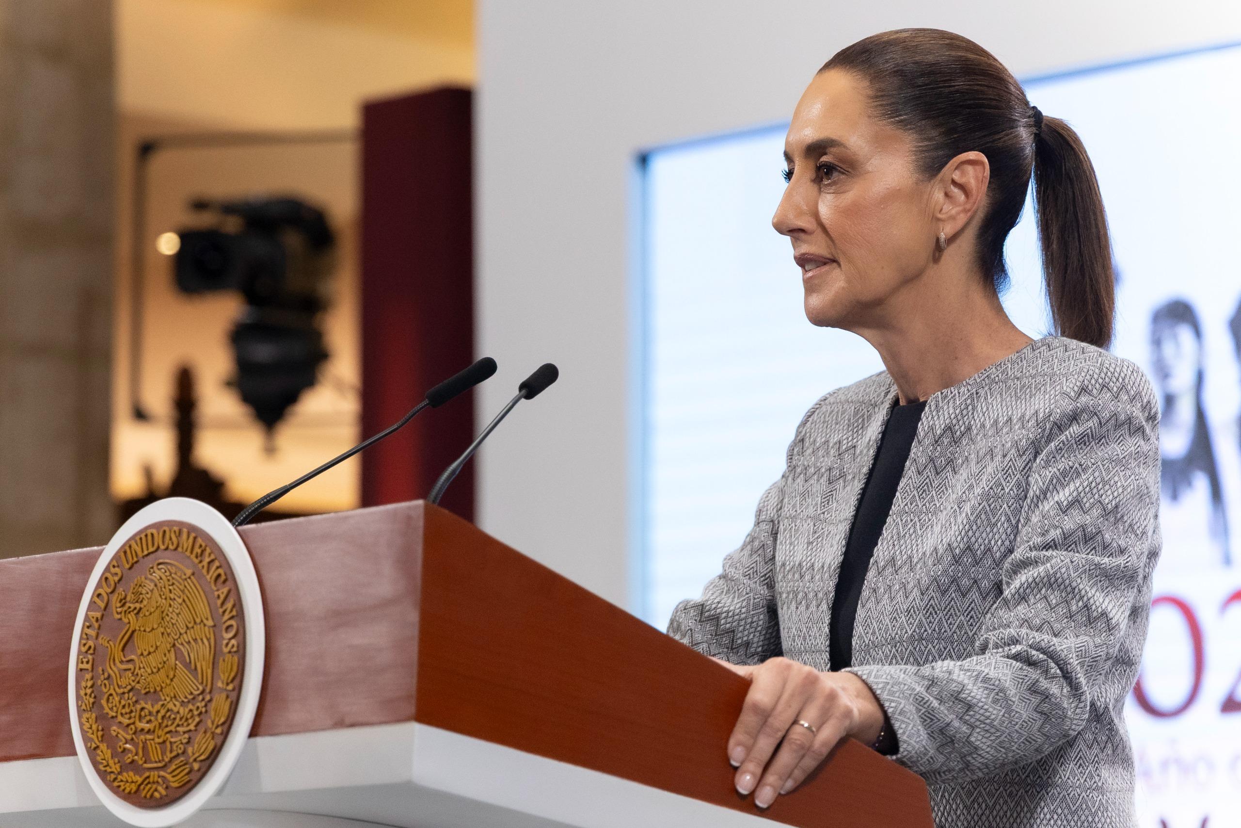 Presidenta Claudia Sheinbaum pone en marcha estrategia nacional de limpieza en 12 mil km de playas y costas del país