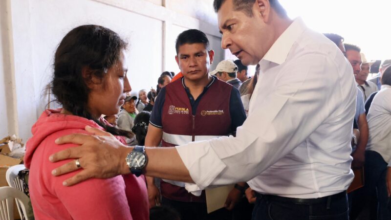 Promete Armenta recuperar viviendas de 136 damnificados en Chignahuapan, tras fuertes lluvias