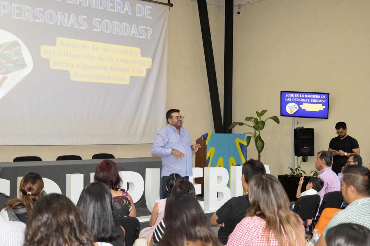 Promueve la CDHPuebla la inclusión con taller sobre Cultura Sorda y Lengua de Señas Mexicana