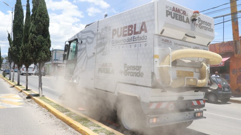 Tras años de abandono Puebla dignifica vialidades con Barrido Mecánico