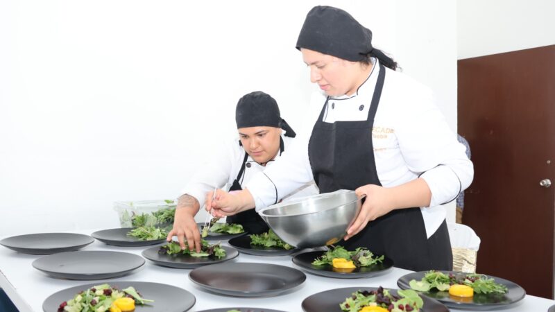 SEDIF Puebla promueve carreras técnicas en Centros de Capacitación y Desarrollo (CECADE)