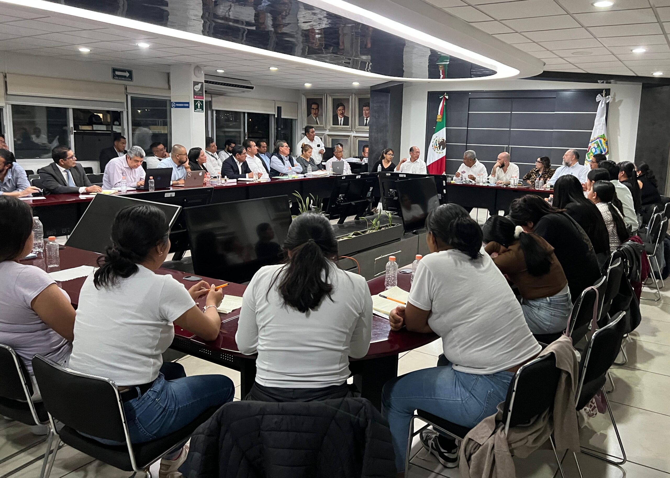 Hubo acuerdos con alumnas de la Escuela Normal Rural Carmen Serdán de Teteles: Segob