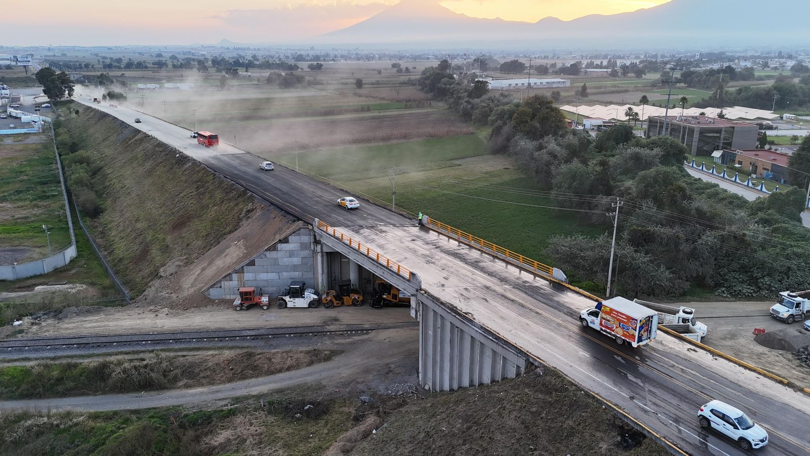 Abren el paso vehicular en el Bulevar Aeropuerto de Huejotzingo