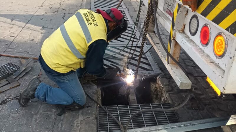 Refuerza Agua de Puebla mantenimiento de drenaje pluvial para proteger a la ciudadanía