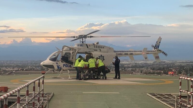 Realizan traslado aéreo interhospitalario desde Acatlán de Osorio a Puebla Capital