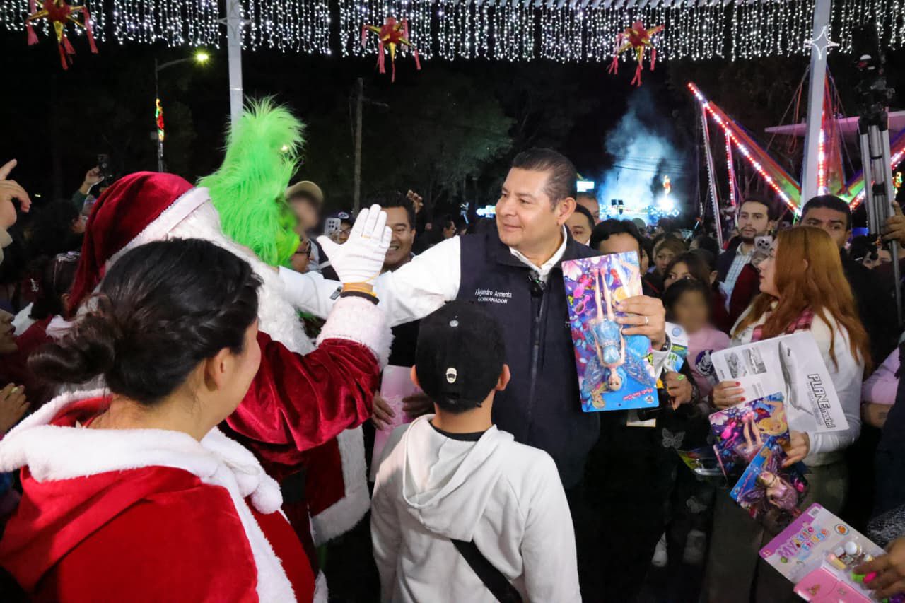 Puebla entrega de 5 mil juguetes, para genera bienestar y felicidad en las familias