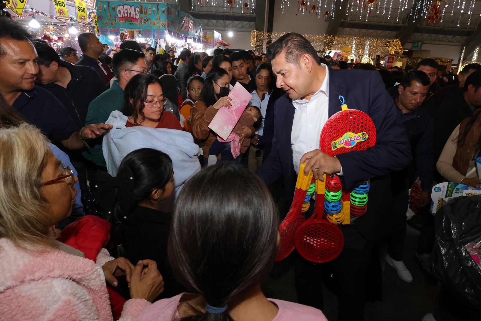 Alrededor de 300 mil personas disfrutaron del Festival Navideño “Por Amor a Puebla”