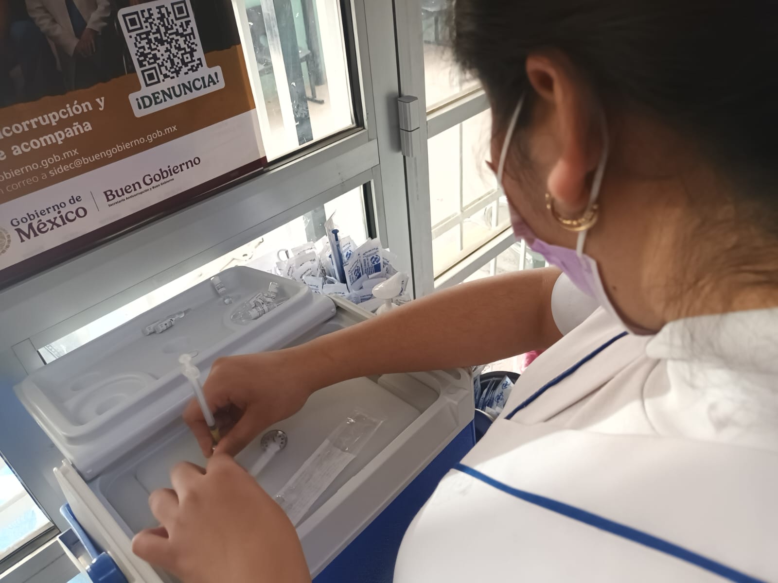Refuerzan jornada de vacunación contra el sarampión en Santiago Momoxpan