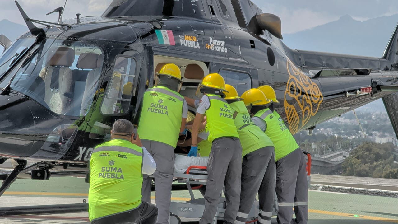 Con ambulancia aérea garantizan atención oportuna a joven lesionado