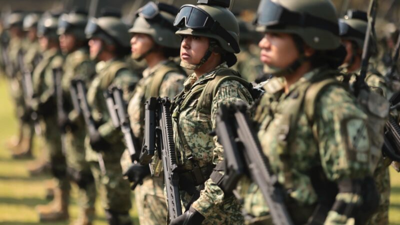 Presidenta conmemora Día Internacional de la Mujer en homenaje a las mujeres de las Fuerzas Armadas