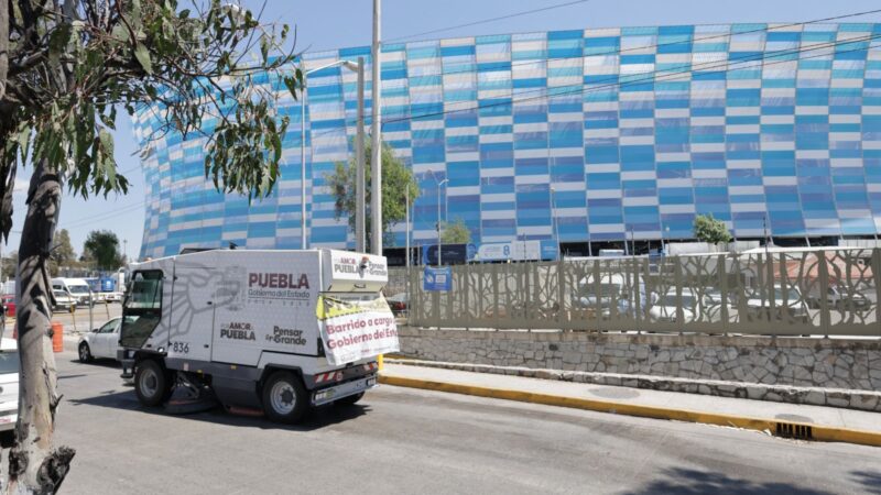 Refuerzan limpieza y seguridad en el perímetro del Estadio Cuauhtémoc