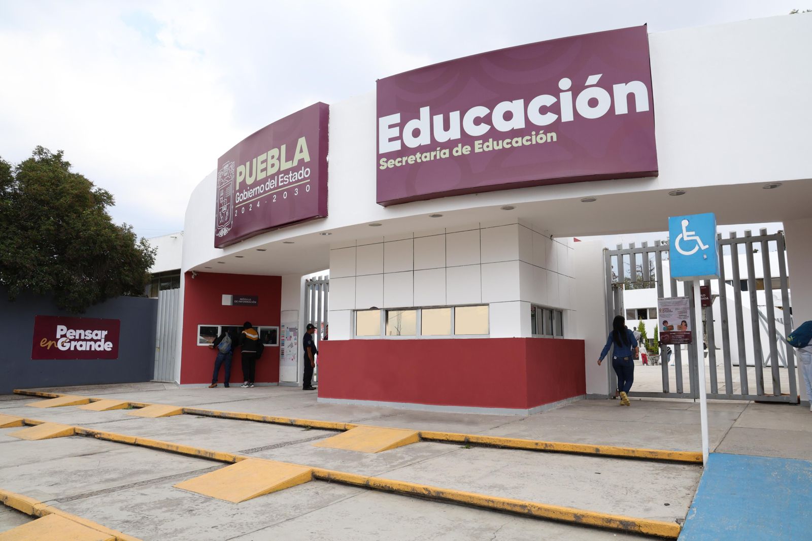 Por lluvias intensas se suspenden clases en escuelas de las sierras Norte y Nororiental: SEP
