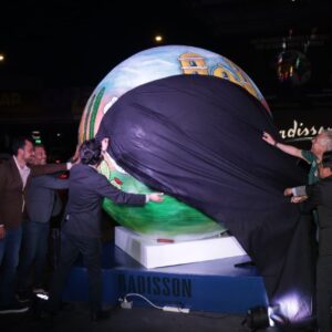 Develan balón mundialista en el Hotel Radisson Puebla