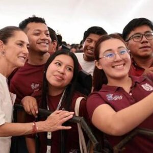 Presidenta Claudia Sheinbaum anuncia que Beca Gertrudis Bocanegra se otorgará a todos los estudiantes universitarios de Chiapas